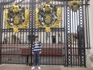 Buckingham_palace[1]